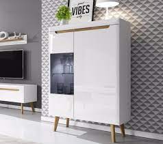 Eine wohnwand ist ein wahres stauwunder, das einem wohnzimmer seinen look verlieht. Die Richtige Wohnwand Finden Moebel De