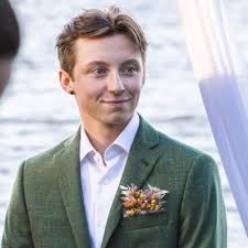 Kayla Linton (@linton_kayla)