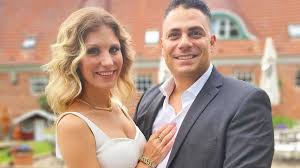 Doch bei wem stehen die chancen sie sind das überraschungspaar von hochzeit auf den ersten blick: Nach Nur 3 Wochen Hot Banditoz Stars Lassen Baby Zuruck Promiflash De