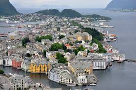 Näistä hotelleista momondon käyttäjät suosittelevat hotellia niille, . Alesund In Summer Top 10 Things To Do The Local
