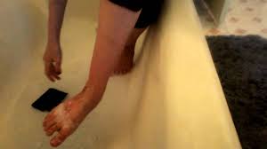While the temporary nature of henna tattoo ink is attractive to some, if you are not happy with the look or. A Quicker Way To Fade Henna Tattoo Dye From Skin Youtube