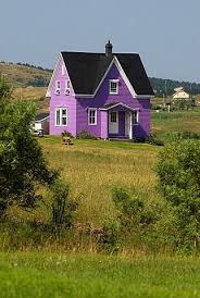 Casa De Madera Isla Havre Aux Maisons Islas De La Magdalena El Golfo De San Lorenzo Provincia De Quebec Canada Amer Purple Home House Colors Purple Rooms