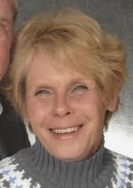 Carolyn Mcphail's Instagram, Twitter & Facebook