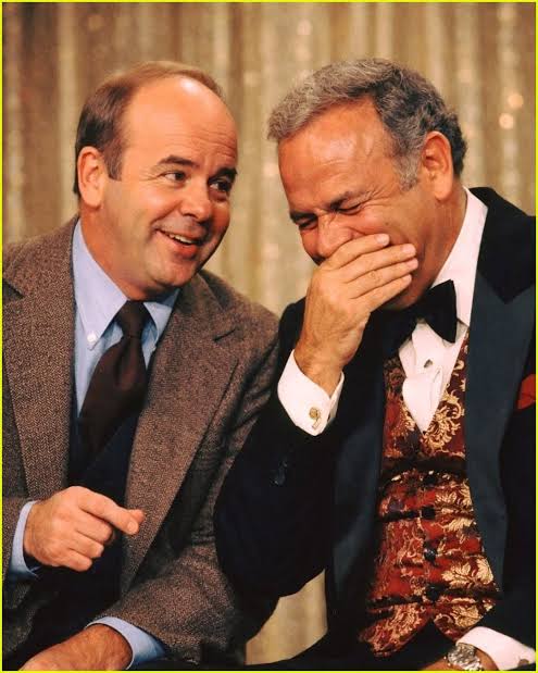 Tim Conway's comedic genius disrupts scripted sketch