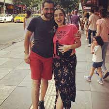 Merve dizdar sevgilisi, evli mi, eşi? Merve Dizdar Kimdir Nereli Kac Yasinda Boyu Kilosu Sevgilisi Evli Mi Esi Merve Dizdar Zeynep Dizdar Kardes Mi