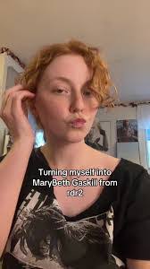 Lisa Gaskill's Instagram, Twitter & Facebook