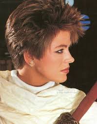 And when it comes to fashion and beauty, what goes out of style, must come back. 80s Short Hairstyles For Women 80s Short Hair Hair Styles Short Sassy Hair