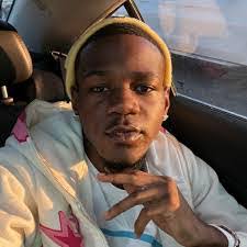 Quintin Simpson's Instagram, Twitter & Facebook