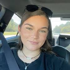 Serena Rodgers's Instagram, Twitter & Facebook