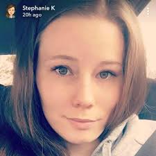 Risks of using gel and poly gel for nails