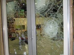 Need hurricane proof impact windows and doors in miami fl? Anti Hurricane Windows Glassonweb Com
