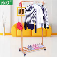 Rak gantungan kaos kaki, rak gantungan kayu, rak gantungan kalung, rak gantungan laundry, rak gantungan baju online, rak gantungan pakaian, rak gantungan sajadah, rak gantungan sepatu dari kayu, rak gantungan serbaguna, rak gantung solo. Minimalis Kamar Tidur Lantai Rak Gantungan Baju Kayu Gantungan Rak Mantel Fashion Kreatif Tunggal Batang Spesial Specialized Special Hangersspecial Coat Aliexpress