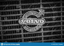 Putting you in the driver's seat of the right volvo for your budget. Volvo Zeichen Auf Grill Redaktionelles Stockfoto Bild Von Geparkt 146721923