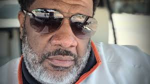 Wayne Grimsley's Instagram, Twitter & Facebook