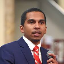 Baltimore mayor's new economic advisor facing lien, discrimination complaint