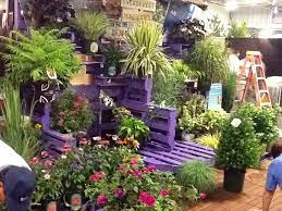 Overdevest Nurseries Creates Display From Pallets Garden Projects Garden Center Displays Garden Center
