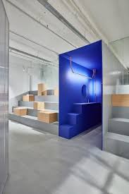 Retail Ace Tate The Optical Revolution By Os Oos Badezimmer Einrichtung Boutique Innenarchitektur Buroraumgestaltung