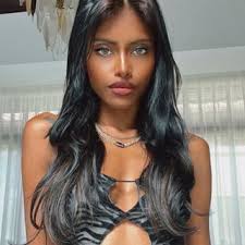 𝑨𝒏𝒏𝒂 𝑪𝒆𝒍𝒆𝒔𝒕𝒆