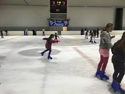 Staff will also take care of your birthday cake and any other items you have brought with you for the party. Learning To Ice Skate With Friends An Ice Skating Party