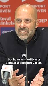 Bosz: 'Hij mag niet in de buurt van mijn vrouw komen...' 🤣❤️ , #bosz #psv  #psvfor