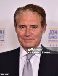 Marisa Wayne attends John Wayne Cancer Institute Auxiliary's 32nd... News  Photo