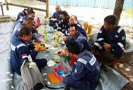 Posts about pt.wahana karsa swandiri (wks). Tak Dapat Kontrak Dari Pt Cpi Pt Wks Phk 900 Karyawannya