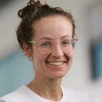 Sandra Weiler's Instagram, Twitter & Facebook