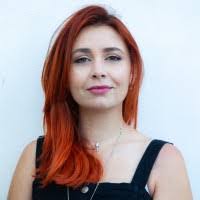 Serena Horn's Instagram, Twitter & Facebook