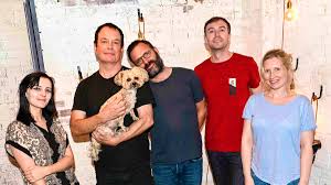Radio dj shaun keaveny presents the breakfast show on bbc 6 music every week day morning. Bbc Radio 6 Music On Twitter Have You Ever Met Your Favourite Band Listen Back To The Wedding Present In Session For Superfan Shaun Keaveny On Bbcsounds Https T Co Ljyfafylry