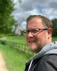 I'm a introvert person nice to meet you all.