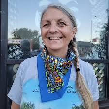 Fran & Frank with a "shameless" 🤣🤣🤣 plug of the Grateful Dead 3D  Terrapin bandana ( 60 x 90", 3D tapestry also available