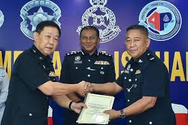 Where is the shah alam traffic police station? Polis Trafik Kawal Kesesakan Sepanjang Ramadan
