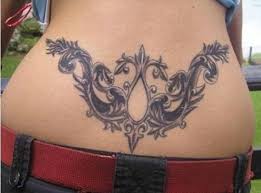 30 Tattoo Designs Fur Madchen Im Unteren Ruckenbereich Tatowierungen Tatouage Beau Tatouage Dessin Tatouage
