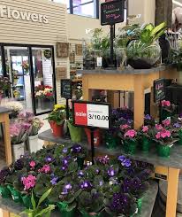 Leading up to the big day i was very excited about the flowers, as we felt we had a great meeting with missy regarding our vision and what the plan for flowers and reception decor would be. Hy Vee Swing By Your West Locust St Hy Vee Floral Facebook