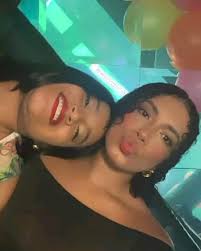 Nada que hacer... terminamos en una rumba donde hubo de todo JAJAJAJA , Un  enfermo, Un caido con tobillo torcido y demas...🤣, Pdt: no me juzguen que  yo champeta casi no bailo🤣🤣🤣