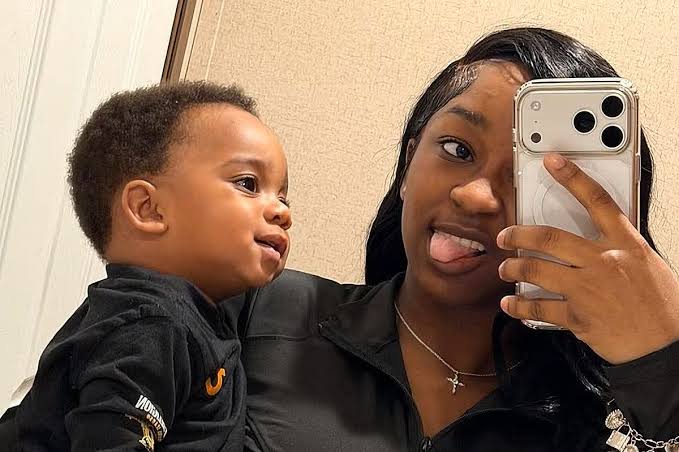 Boy, 1, killed in US police shooting after mum 'held him up to show  officers there was a baby in car' - The Mirror