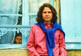 images?q=tbn:ANd9GcTvtdBmFuUfD6uZppeQS8gtyIql78gueGALaQ&s Ninguém Sai Vivo Daqui: a biografia de Jim Morrison