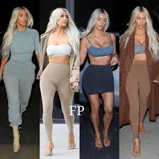 Kim kardashian at the kardashian kollection launch party in 2011. Ce Mardi Kimkardashian S Est Pavanee Dans Pas Moins De 9 Tenues De La Nouvelle Collection Ye Kim Kardashian Outfits Kardashian Style Casual Kardashian Outfit