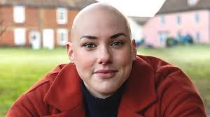 Laura Mathias's Instagram, Twitter & Facebook