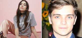 Jun 07, 2021 · die zwei vorderen haarsträhnen umrahmen hier als geflochtene zöpfe das gesicht. Martin Garrix Und Dua Lipa Wieder Mit Gemeinsamer Single Radio Energy