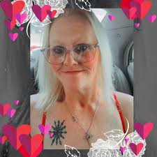 Looking for a female tattoo artist. I'm in Plattsmouth. A good one