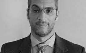 Scott Schelling's Instagram, Twitter & Facebook