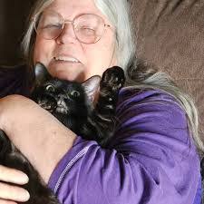 Deanna Hurley's Instagram, Twitter & Facebook