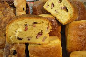 Aqui ficam umas sugestões de folares bem docinhos que vão trazer alegria à sua mesa pascal. Folar Transmontano Folar Da Pascoa Ideias Receitas