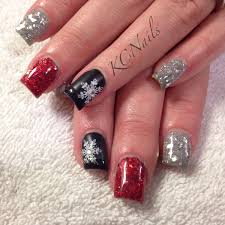 If you want to try something different, you will definitely adore these designs! Pin By Kelsey Richardson On Nail Tech Red And Silver Nails Christmas Nails Silver Acrylic Nails