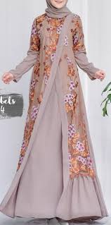 Kami menjual baju gamis terbaru,model gamis terbaru,baju gamis syar'i,gamis kekinian,gamis anak muda,gamis modern,gamis brokat,atasan,cardigan,tunik dengan harga murah dan terpercaya. Pin Oleh Retno Utami Bp Di Gamis Model Baju Wanita Model Pakaian Wanita Pakaian Wanita Bunga