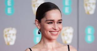 I always watch game trailers to see what the game is about but most of them are cutscenes or videos that have no gameplay in it. Game Of Thrones Star Emilia Clarke Bares All In Upcoming Movie
