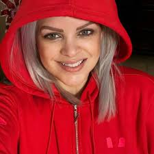 Chary Hummel (@charyhummel) • Threads, Say more