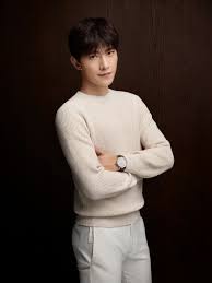 In 2016, yang yang added another history into his timeline by being the first artist to be featured on *photos courtesy of montblanc. News Central Chinese Actor Yang Yang Is Montblanc S Newest Brand Ambassador