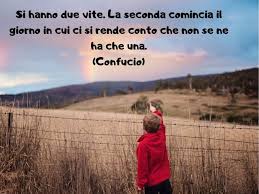 Ma è l'unica alternativa che abbiamo alla morte. 35 frasi sulla vita difficile, le abbiamo selezionate per voi fra le più belle in circolazione. Frasi Belle Sulla Vita E Sull Amore 115 Pensieri Con Immagini Video E Frasi Di Vita E D Amore Passione Mamma